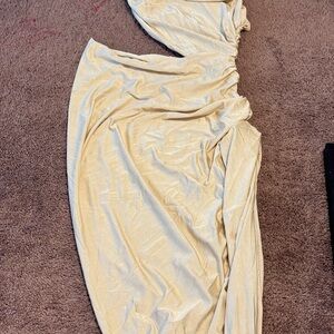 Champagne Gold Maxi Dress w/ Cut-Out & Slit – Size M (Worn Once) ✨